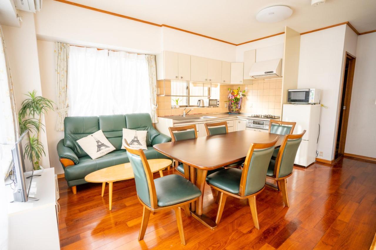Apartamento スマイルハイツ Naha Exterior foto