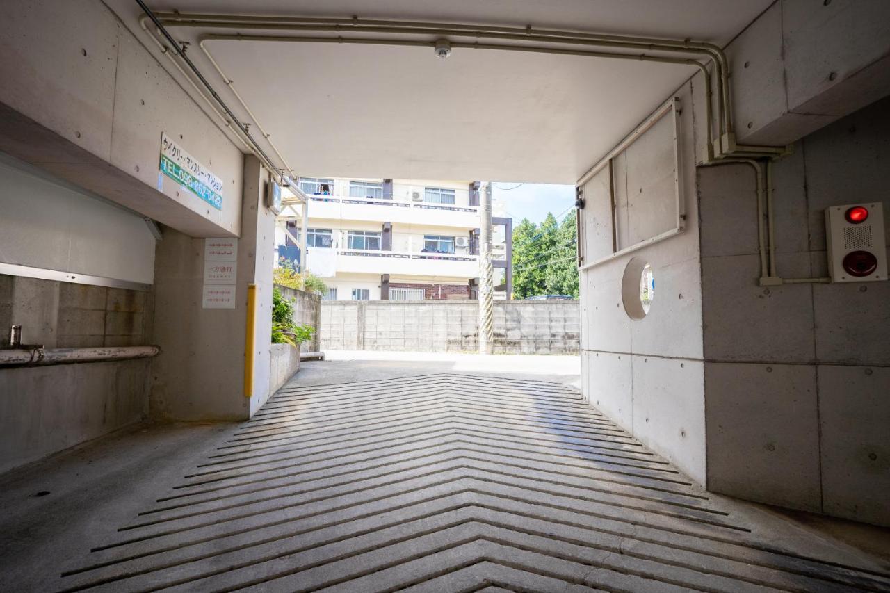 Apartamento スマイルハイツ Naha Exterior foto